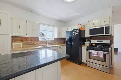 36-38 Gardena St, Boston, MA 02135 - Photo 12