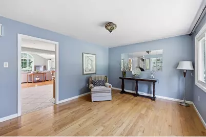 37 Squirrel Rd, Springfield, MA 01108 - Photo 4