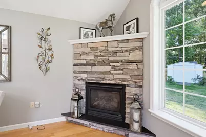 37 Squirrel Rd, Springfield, MA 01108 - Photo 16