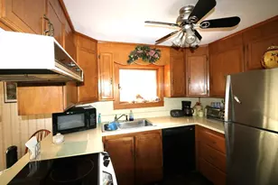 92 East Ave, North Adams, MA 01247 - Photo 2