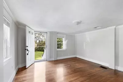 39 Burley St, Danvers, MA 01923 - Photo 8