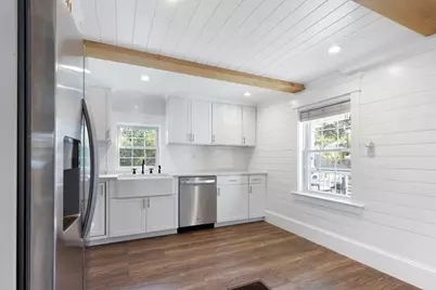 39 Burley St, Danvers, MA 01923 - Photo 6