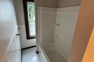 2 Jay St, Worcester, MA 01607 - Photo 10