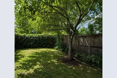 29 Meacham Rd, Somerville, MA 02144 - Photo 18