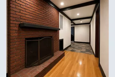 8 Locke St, Cambridge, MA 02140 - Photo 14