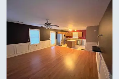 318 Crescent St #B, Fall River, MA 02720 - Photo 4