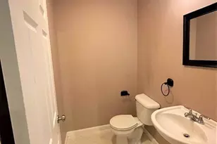 318 Crescent St, Fall River, MA 02720 - Photo 6