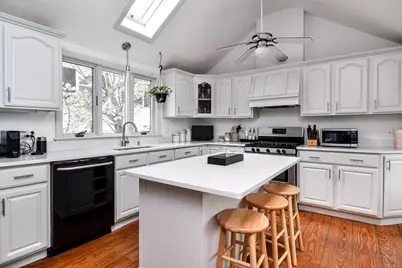 10 Forest Ave, Natick, MA 01760 - Photo 4