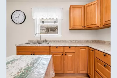 39 5th Ave, Haverhill, MA 01830 - Photo 6
