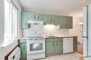 82 S Maple St, Westfield, MA 01085 - Photo 10