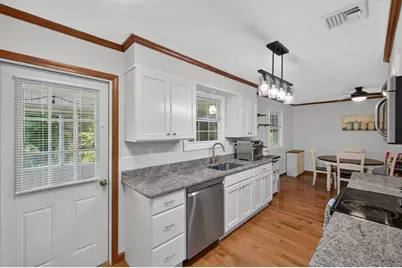 39 Rice Corner Rd, Brookfield, MA 01506 - Photo 6