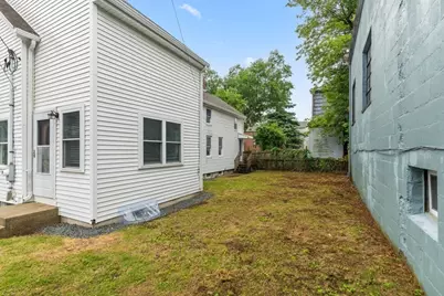 9 Mechanic St, Framingham, MA 01701 - Photo 32