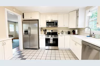 84 Harlow Dr., Amherst, MA 01002 - Photo 8