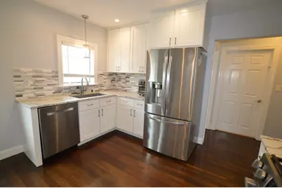 29 Walsh Ave #2, Peabody, MA 01960 - Photo 4