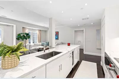 778 Boylston St #8E, Boston, MA 02199 - Photo 8