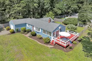 11 Canary Ln, Yarmouth, MA 02673 - Photo 4