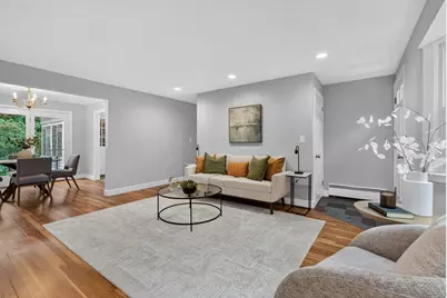 25 Gray Ter, Bedford, MA 01730 - Photo 4