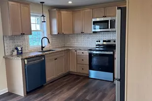 18 Snowberrry Circle, Worcester, MA 01607 - Photo 6