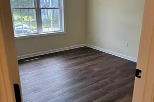 18 Snowberrry Circle, Worcester, MA 01607 - Photo 4