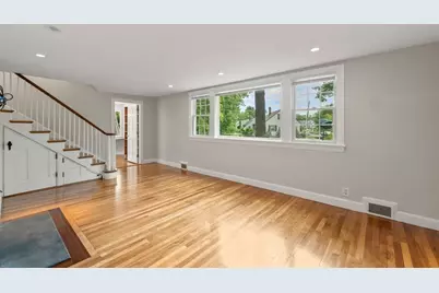 42 Elinor Road, Newton, MA 02461 - Photo 10