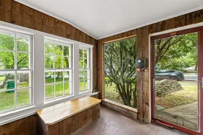 42 Elinor Road, Newton, MA 02461 - Photo 4