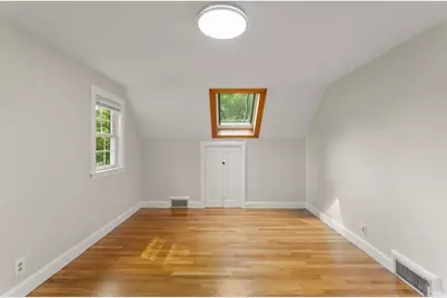 42 Elinor Road, Newton, MA 02461 - Photo 28