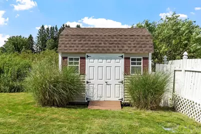 550 Packard St, Lancaster, MA 01523 - Photo 32