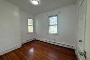 153 Bailey St, Lawrence, MA 01843 - Photo 10