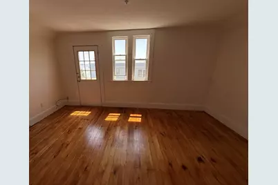 32 Ocean Ave #3, Lynn, MA 01902 - Photo 4