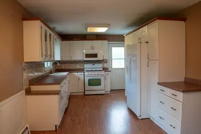 571 Mill St, Agawam, MA 01030 - Photo 8