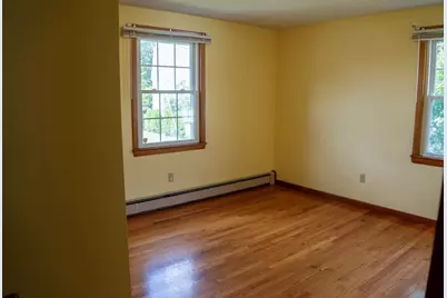 571 Mill St, Agawam, MA 01030 - Photo 16