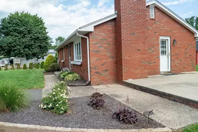 571 Mill St, Agawam, MA 01030 - Photo 6