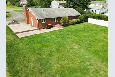 571 Mill St, Agawam, MA 01030 - Photo 4
