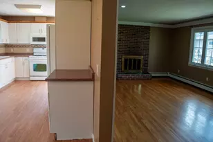 571 Mill St, Agawam, MA 01030 - Photo 12