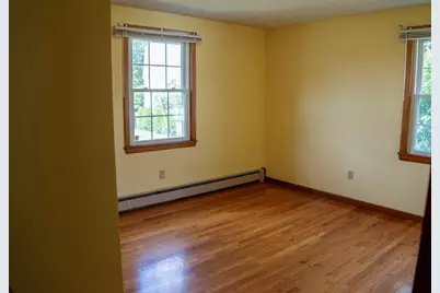 571 Mill St, Agawam, MA 01030 - Photo 16