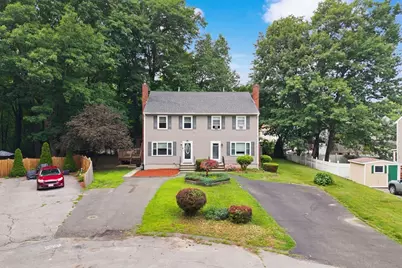 19 Riverbank Cir #19, Haverhill, MA 01835 - Photo 2