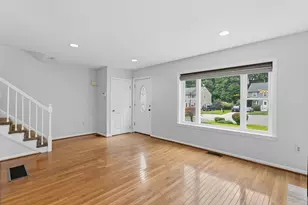 19 Riverbank Cir, Haverhill, MA 01835 - Photo 10