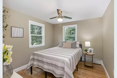 15 Amesbury St, Haverhill, MA 01830 - Photo 14