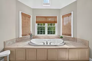 21 Ashwood Cir, Shrewsbury, MA 01545 - Photo 18