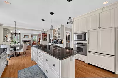 21 Ashwood Cir, Shrewsbury, MA 01545 - Photo 10