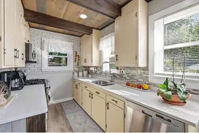 8 Lufkin St, Lynn, MA 01902 - Photo 12