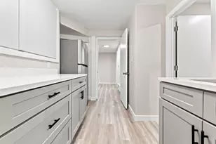 1B Lorenzo St, Boston, MA 02122 - Photo 24