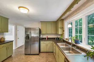 121 Elm St, Methuen, MA 01844 - Photo 6