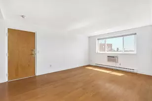 326 Broadway, Somerville, MA 02145 - Photo 4