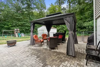 44 Susan Park Way, Uxbridge, MA 01569 - Photo 12