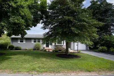 70 Longview Drive, Dartmouth, MA 02747 - Photo 2