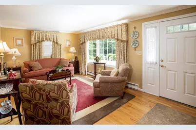 70 Longview Drive, Dartmouth, MA 02747 - Photo 6
