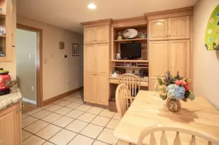 70 Longview Dr, Dartmouth, MA 02747 - Photo 14