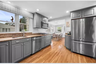 99 Tedesco St, Marblehead, MA 01945 - Photo 10