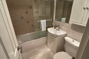 6 Whittier Pl, Boston, MA 02114 - Photo 8